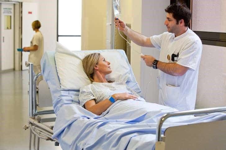 Học tiếng Anh theo chủ đề ở bệnh viện