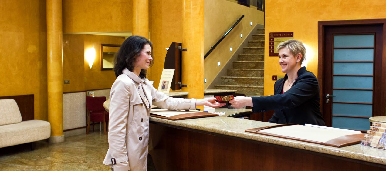 tiếng anh giao tiếp trong khách sạn cho lễ tân