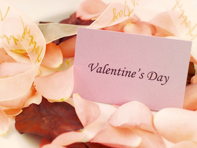Ngày lễ tình nhân Valentine là ngày mà các cặp đôi yêu nhau thể hiện tình yêu bằng những món quà và nhiều lời chúc ý nghĩa.