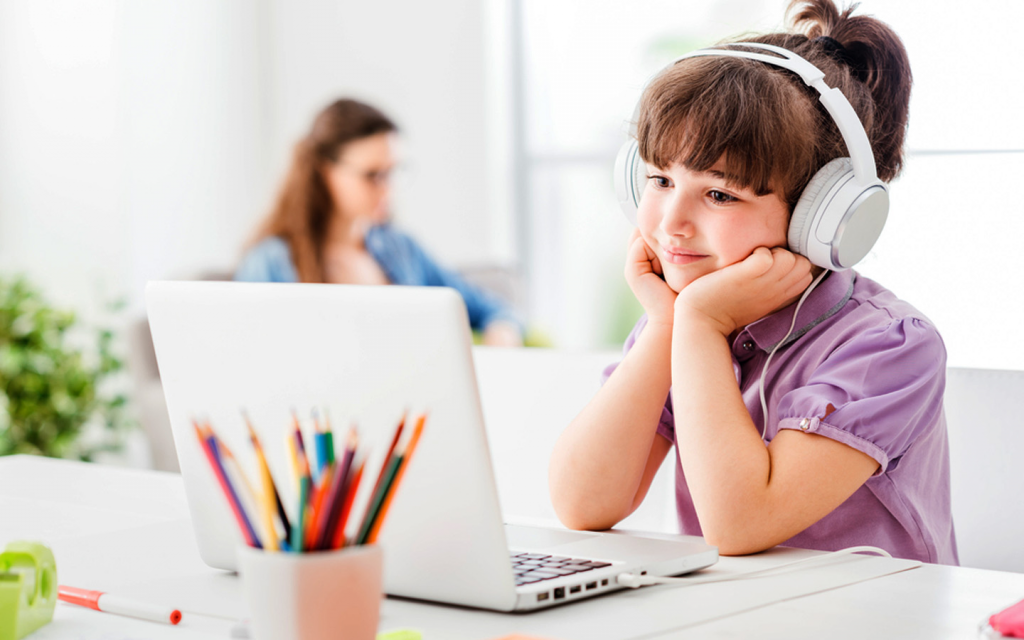 Nội dung câu hỏi trong kỳ thi Violympic tiếng Anh nói chung và Violympic tiếng Anh lớp 4 nói riêng một mặt bám rất sát kiến thức học trên lớp