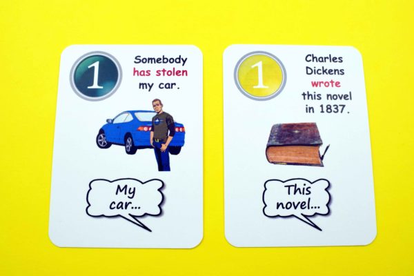 I would love somebody to give me presents. (Tôi rất thích ai đó tặng tôi quà). I would love to be given presents. (Tôi rất thích được tặng quà)
