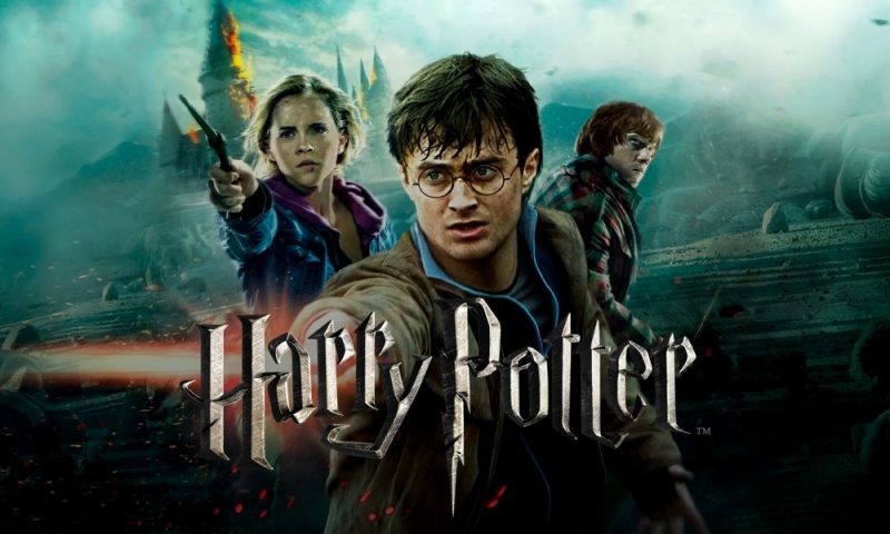 Vì chủ đề đặc thù, “Harry Potter” sẽ là bộ phim luyện nghe tiếng Anh phù hợp cho người xem có trình độ nâng cao.