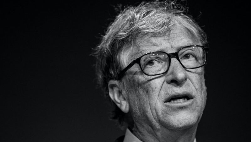 Có nhiều ý kiến cho rằng, Bill Gates vốn “sinh ra ở vạch đích”