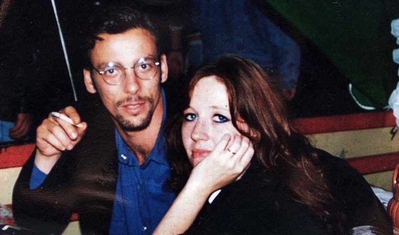 Không nghề nghiệp, không có tiền, bà từng trầm cảm nặng và có ý định tự sát