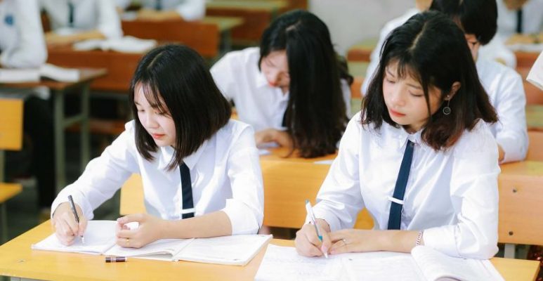 Tiếng Anh lớp 8 rất quan trọng