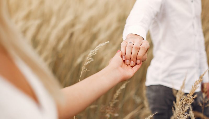 Yêu và được yêu là được cảm nhận ánh nắng từ cả hai phía