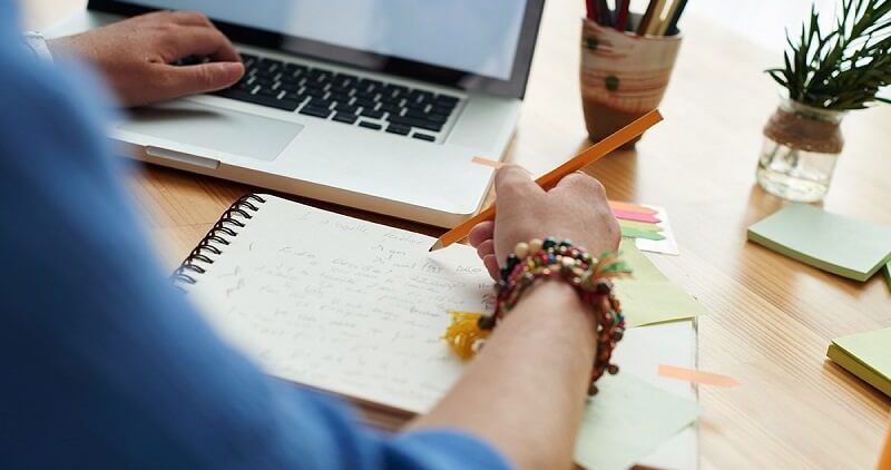 Cái mà các bạn tân sinh viên cần để học tiếng Anh là sự bạo dạn, kiên trì và một ý chí quyết tâm