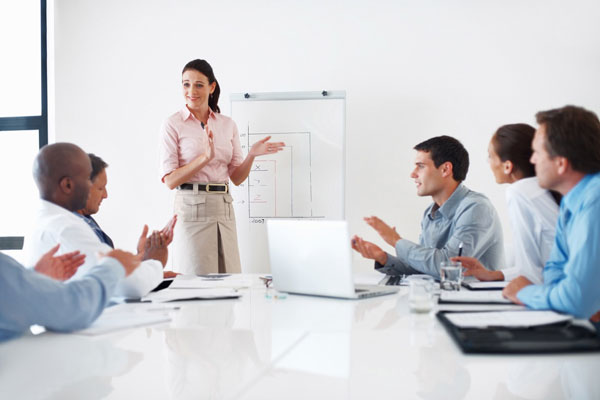 Thuyết trình tiếng Anh là kỹ năng quan trọng trong cả công việc và học tập